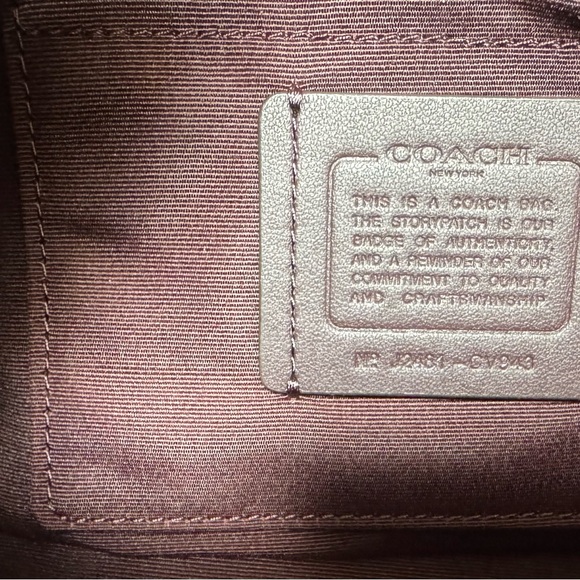 NWT Coach Ashton Baguette Bag Patent Leather CV943 Silver/Red - Picture 12 of 12